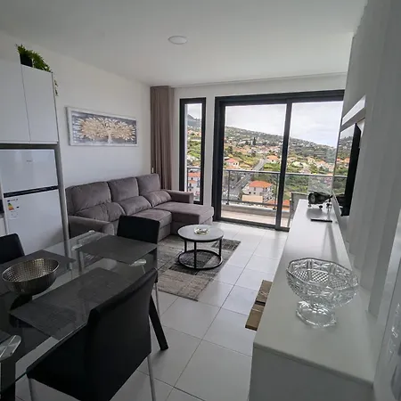 Antonette * Calheta (Madeira)