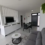 Antonette アパート カリェタ